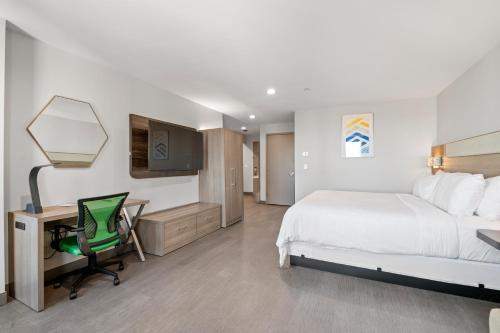Imagen de la habitación del Hotel Holiday Inn Express & Suites. Foto 12