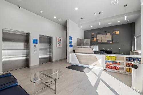 Imagen general del Hotel Holiday Inn Express & Suites. Foto 2