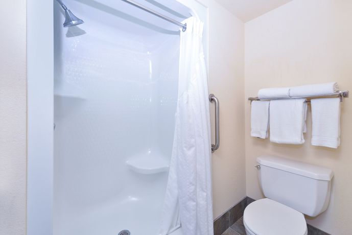 Imagen de la habitación del Hotel Holiday Inn Express & Suites Farmington (Bloomfield). Foto 5