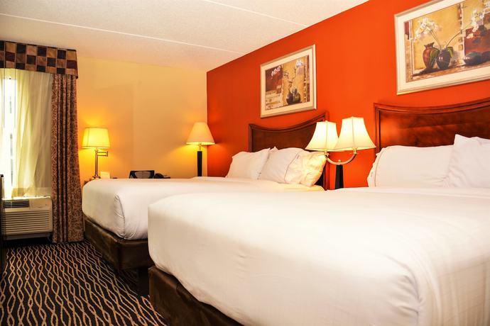 Imagen de la habitación del Hotel Holiday Inn Express & Suites Fayetteville-Ft. Bragg. Foto 10