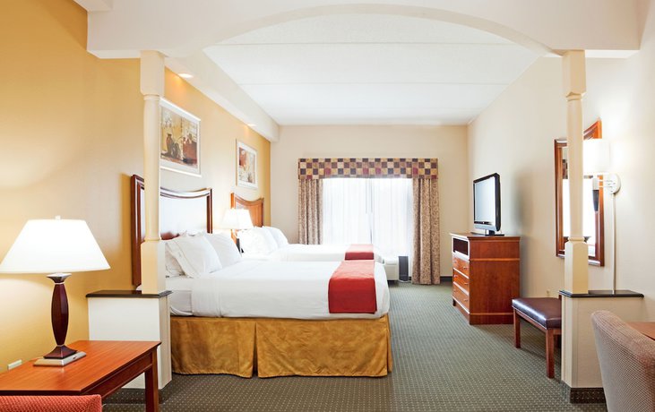 Imagen de la habitación del Hotel Holiday Inn Express & Suites Fayetteville-Ft. Bragg. Foto 14