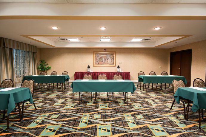 Imagen de los interiores del Hotel Holiday Inn Express & Suites Florence I-95 @ Hwy 327. Foto 10