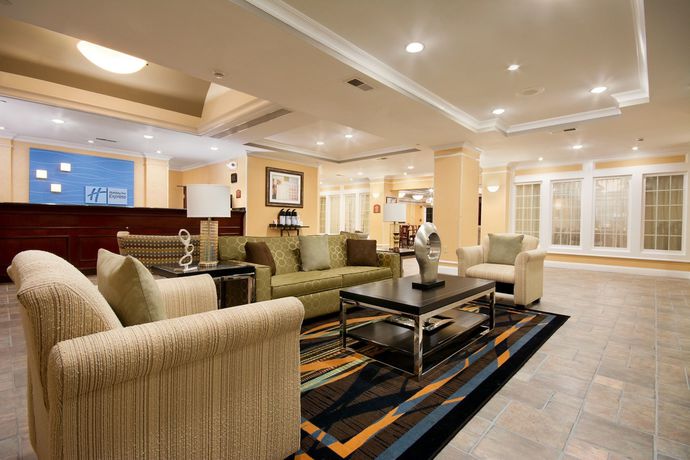Imagen de los interiores del Hotel Holiday Inn Express & Suites Florence I-95 @ Hwy 327. Foto 13