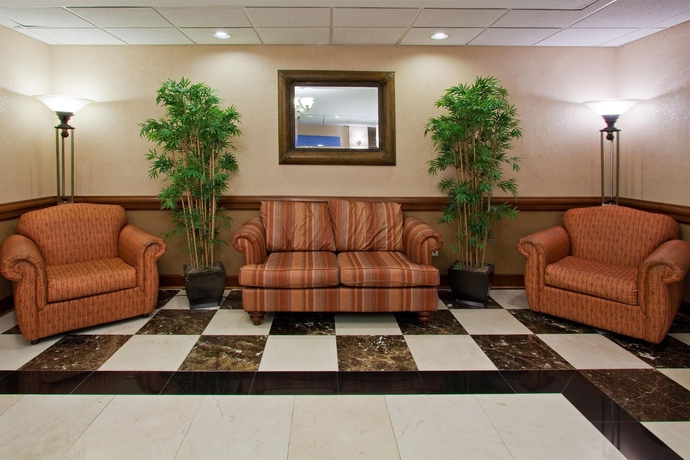 Imagen de los interiores del Hotel Holiday Inn Express & Suites Florida City-Gateway To Keys. Foto 10