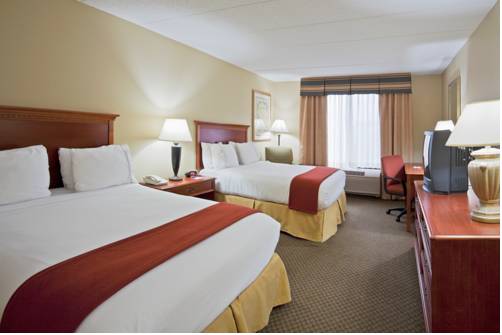 Imagen de la habitación del Hotel Holiday Inn Express & Suites Fort Wayne. Foto 11