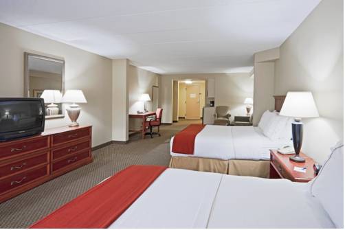 Imagen de la habitación del Hotel Holiday Inn Express & Suites Fort Wayne. Foto 13