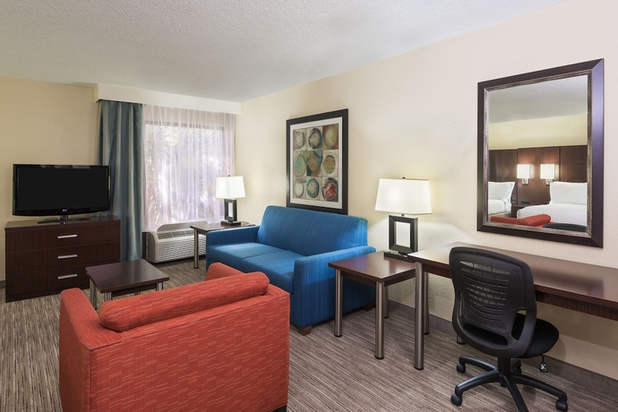 Imagen de la habitación del Hotel Holiday Inn Express & Suites Ft. Lauderdale-Plantation. Foto 2