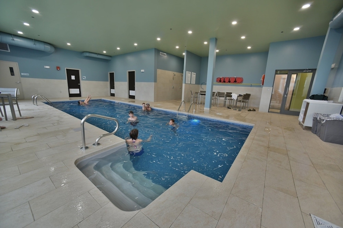 Imagen de la piscina del Hotel Holiday Inn Express & Suites - Gatineau - Ottawa. Foto 19