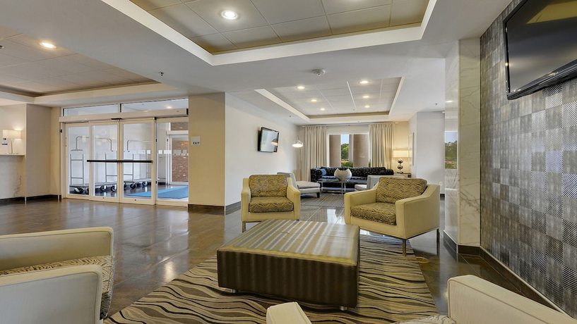 Imagen del bar/restaurante del Hotel Holiday Inn Express & Suites Gonzales. Foto 3