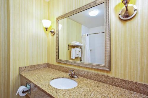 Imagen de la habitación del Hotel Holiday Inn Express & Suites Goshen. Foto 6