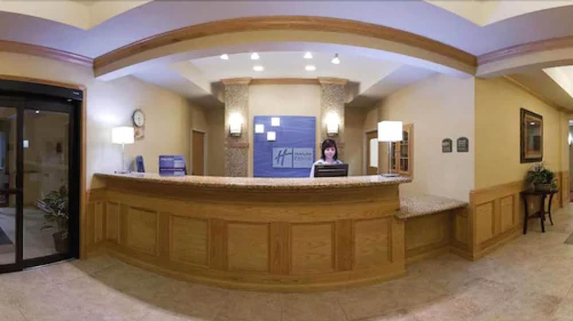 Imagen de los interiores del Hotel Holiday Inn Express & Suites Grand Blanc. Foto 20