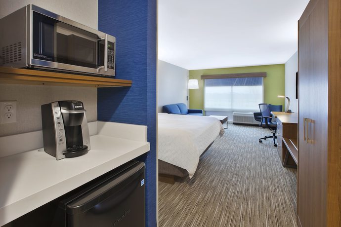 Imagen de la habitación del Hotel Holiday Inn Express & Suites Grand Rapids - Airport North by IHG. Foto 9
