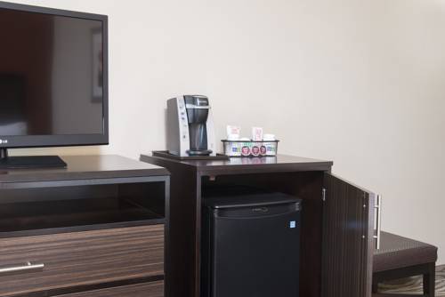 Imagen de la habitación del Hotel Holiday Inn Express & Suites Grand Rapids-North. Foto 2