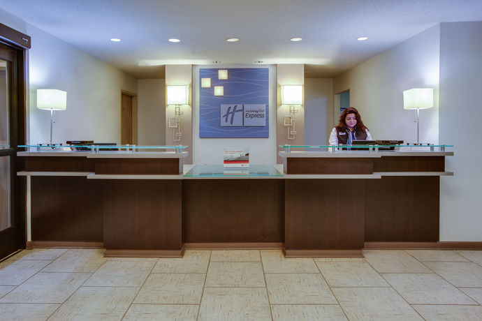 Imagen de los interiores del Hotel Holiday Inn Express & Suites Greensboro-East. Foto 6