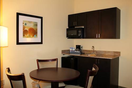 Imagen de la habitación del Hotel Holiday Inn Express & Suites Harrisburg W - Mechanicsburg. Foto 16