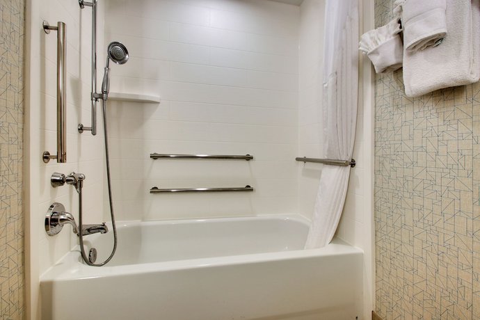 Imagen de la habitación del Hotel Holiday Inn Express & Suites Jacksonville North-Fernandina. Foto 5