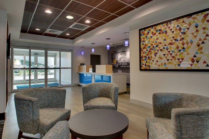 Imagen de los interiores del Hotel Holiday Inn Express & Suites Jacksonville North-Fernandina. Foto 19