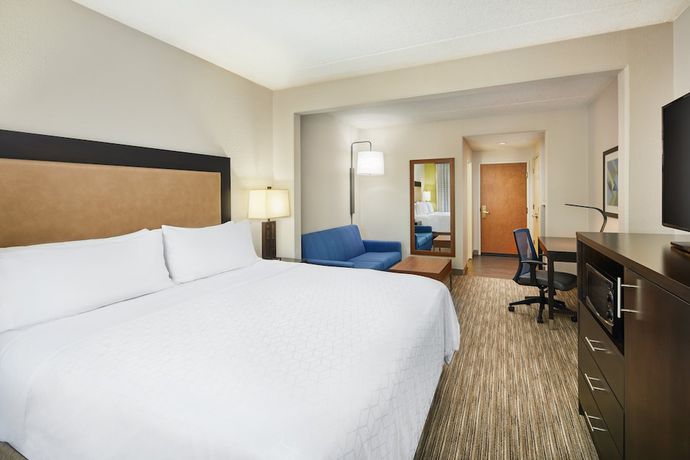 Imagen de la habitación del Hotel Holiday Inn Express & Suites Jacksonville SE- Med Ctr Area. Foto 14