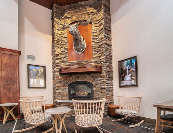 Imagen de los interiores del Hotel Holiday Inn Express & Suites Kalispell. Foto 19