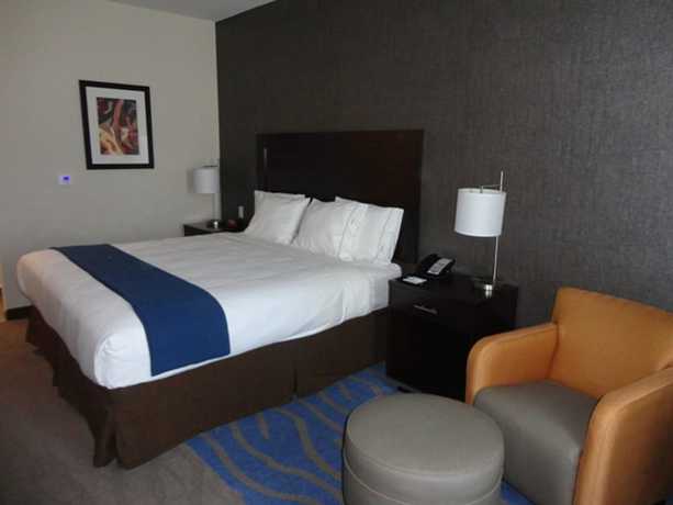 Imagen de la habitación del Hotel Holiday Inn Express & Suites Kansas City KU Medical Center. Foto 13