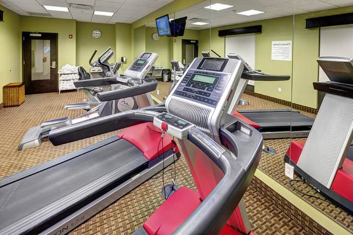 Imagen de los interiores del Hotel Holiday Inn Express & Suites Kansas City KU Medical Center. Foto 20