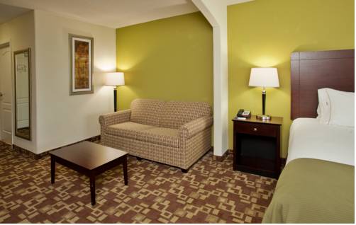 Imagen de la habitación del Hotel Holiday Inn Express & Suites Kansas City Sport Complex Area. Foto 8