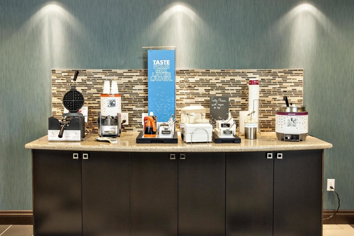 Imagen del bar/restaurante del Hotel Holiday Inn Express & Suites Kitchener Southeast. Foto 3