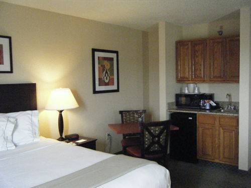 Imagen de la habitación del Hotel Holiday Inn Express & Suites Knoxville-North-I-75 Exit 112. Foto 12