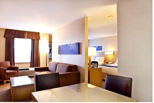 Imagen de la habitación del Hotel Holiday Inn Express & Suites Langley, an IHG. Foto 15