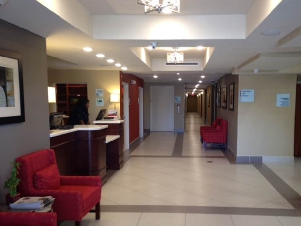 Imagen de los interiores del Hotel Holiday Inn Express & Suites Lantana. Foto 15