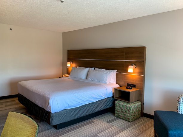 Imagen de la habitación del Hotel Holiday Inn Express & Suites Lexington Dtwn Area-Keeneland. Foto 7