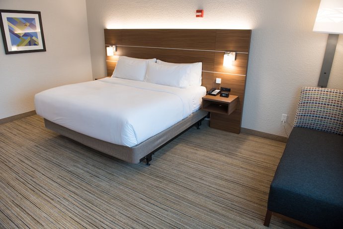 Imagen de la habitación del Hotel Holiday Inn Express & Suites - Louisville N - Jeffersonville, an IHG Hotel. Foto 13