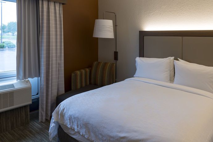 Imagen de la habitación del Hotel Holiday Inn Express & Suites Louisville South-Hillview. Foto 4