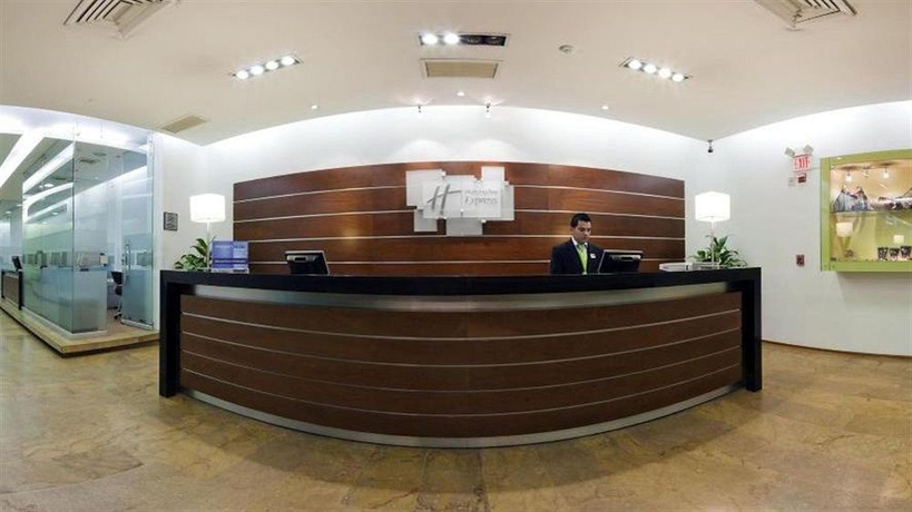 Imagen de los interiores del Hotel Holiday Inn Express & Suites Medellin. Foto 7