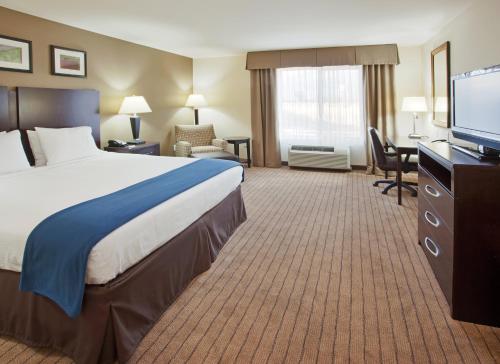 Imagen de la habitación del Hotel Holiday Inn Express & Suites Merced, an IHG. Foto 4