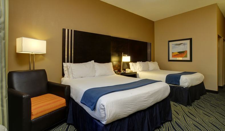 Imagen de la habitación del Hotel Holiday Inn Express & Suites Midwest City. Foto 10