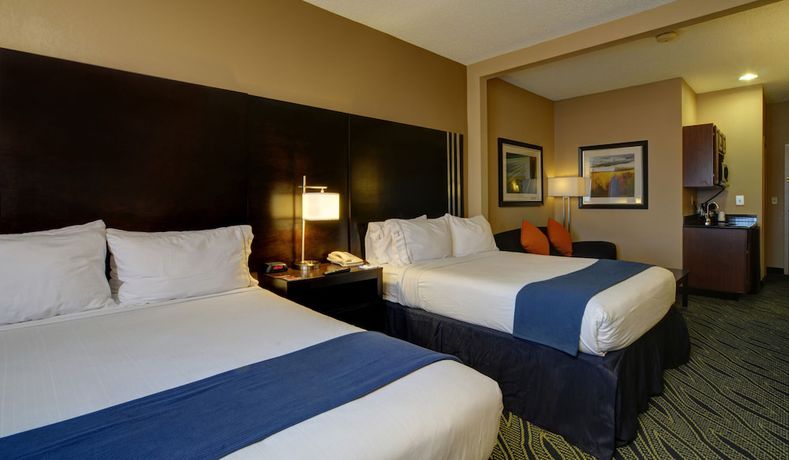 Imagen de la habitación del Hotel Holiday Inn Express & Suites Midwest City. Foto 15