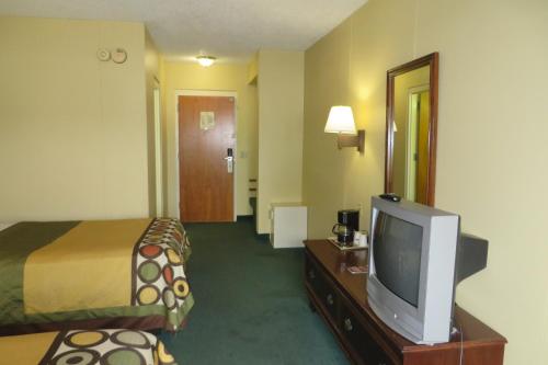 Imagen de la habitación del Hotel Holiday Inn Express & Suites - Milan - Sandusky Area, an IHG. Foto 6