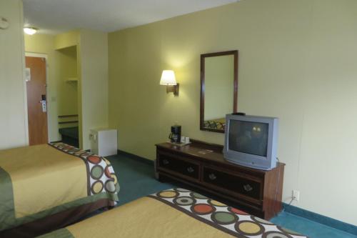 Imagen de la habitación del Hotel Holiday Inn Express & Suites - Milan - Sandusky Area, an IHG. Foto 7