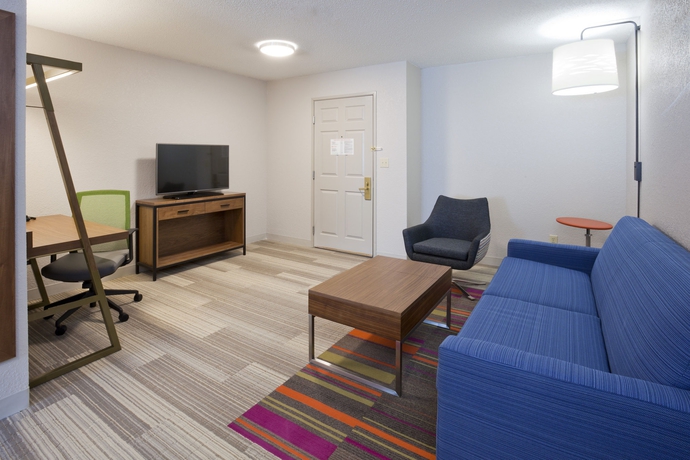 Imagen de los interiores del Hotel Holiday Inn Express & Suites Minneapolis (Golden Valley). Foto 14