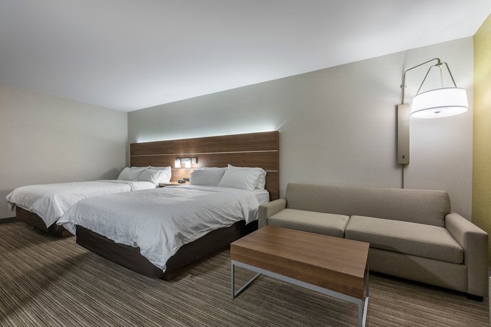 Imagen de la habitación del Hotel Holiday Inn Express & Suites Moncton. Foto 9