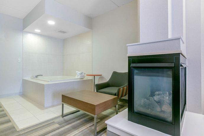 Imagen de la habitación del Hotel Holiday Inn Express & Suites Mount Arlington-Rockaway Area. Foto 2