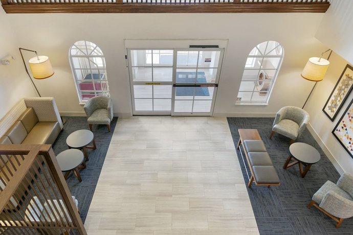 Imagen de los interiores del Hotel Holiday Inn Express & Suites Mount Arlington-Rockaway Area. Foto 20