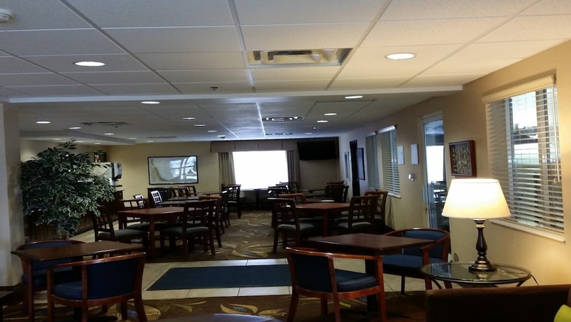 Imagen de los interiores del Hotel Holiday Inn Express & Suites New Buffalo, Mi. Foto 15