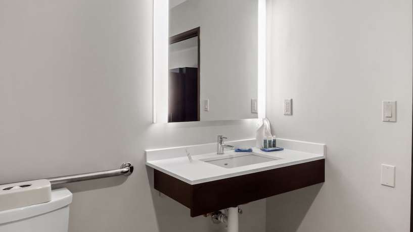 Imagen de la habitación del Hotel Holiday Inn Express & Suites Newton Sparta, an IHG. Foto 2
