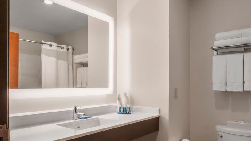 Imagen de la habitación del Hotel Holiday Inn Express & Suites Newton Sparta, an IHG. Foto 11