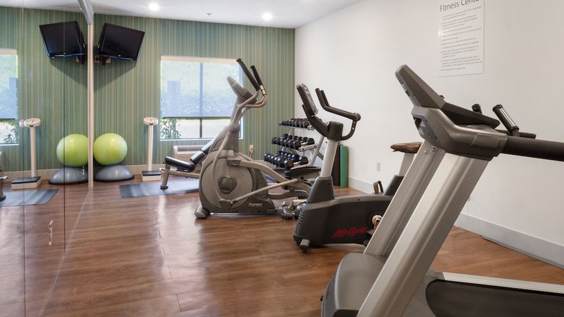 Imagen de los interiores del Hotel Holiday Inn Express & Suites Newton Sparta, an IHG. Foto 19