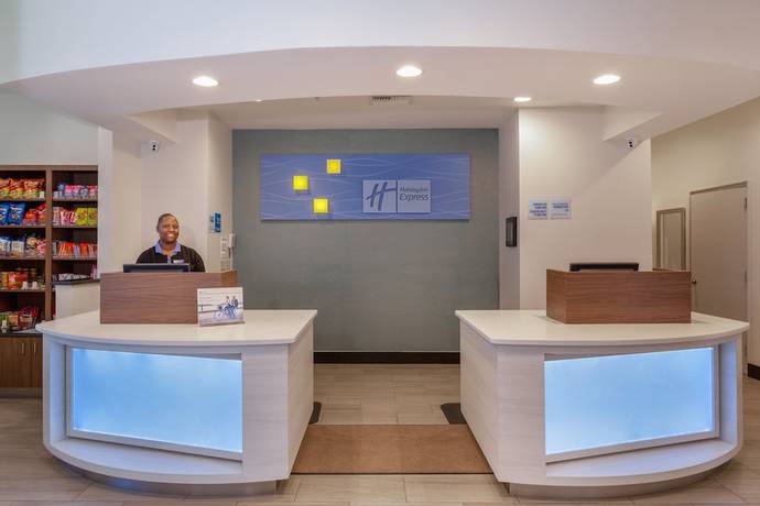 Imagen de los interiores del Hotel Holiday Inn Express & Suites Oceanfront Daytona Bch Shores. Foto 19