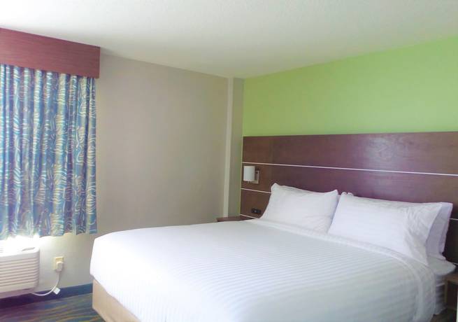 Imagen de la habitación del Hotel Holiday Inn Express & Suites Oceanfront Daytona Bch Shores. Foto 15