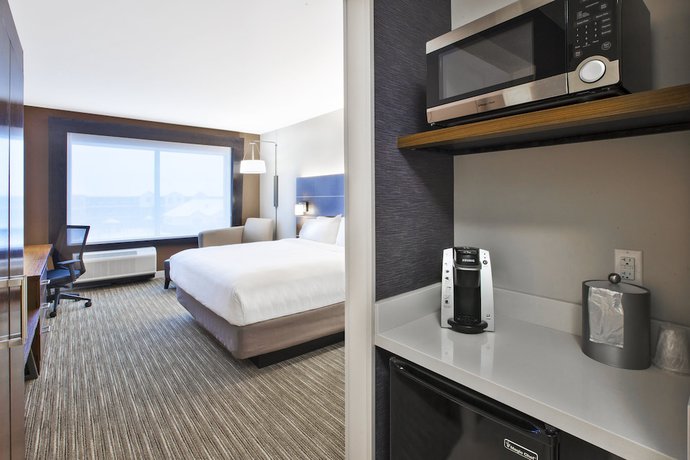 Imagen de la habitación del Hotel Holiday Inn Express & Suites - Okemos - University Area. Foto 15